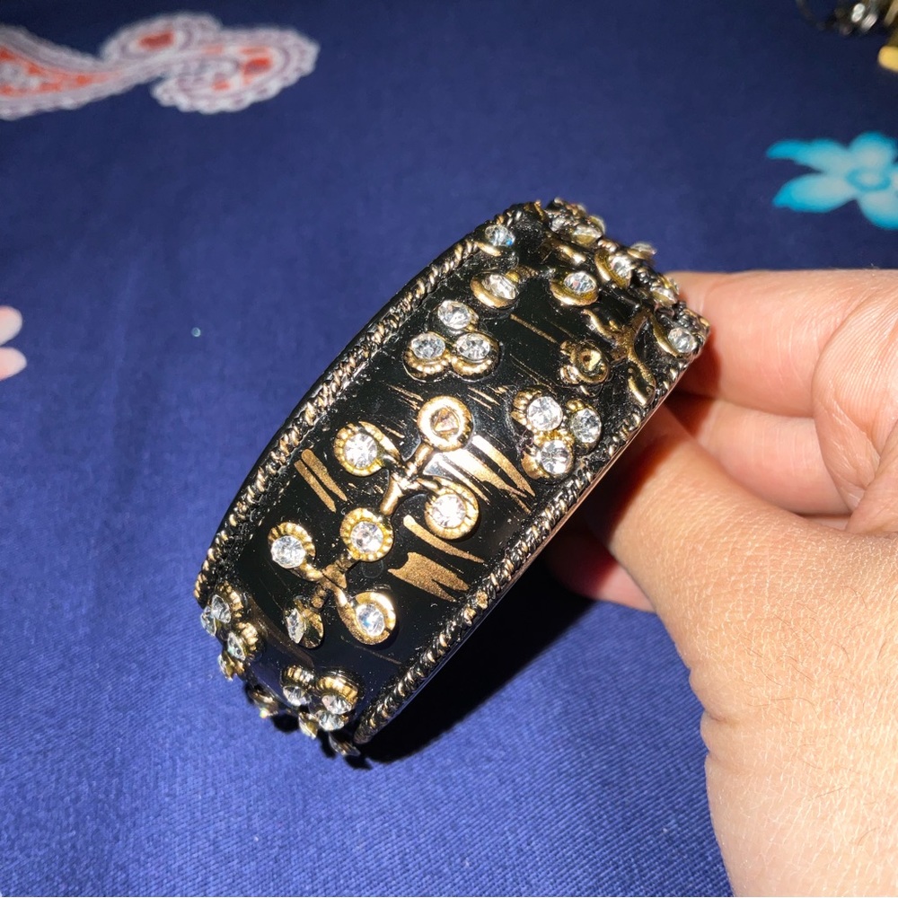Jeweled snap bracelet